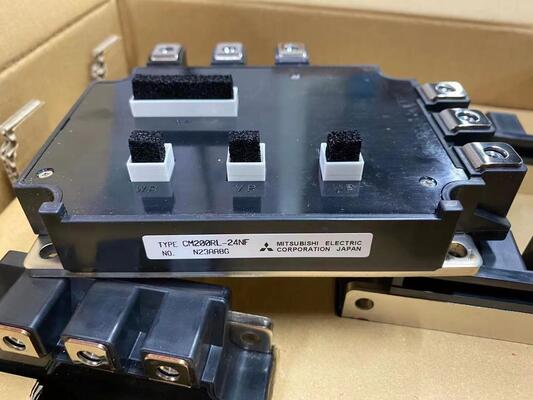 وحدة IGBT مزدوجة CM200RL-24NF 1200V 200A منخفضة VCE(sat) متانة عالية ضد قصر الدائرة خسارة تبديل منخفضة لمحركات المحركات الصناعية ووحدات UPS عالية الطاقة