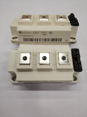 FF300R12KT4 1200V 300A وحدة IGBT VCE منخفضة ((sat) صلبة دائرة قصيرة عالية خسارة التبديل المنخفضة عزلة عالية لدوائر صناعية ثقيلة و UPS عالية الطاقة