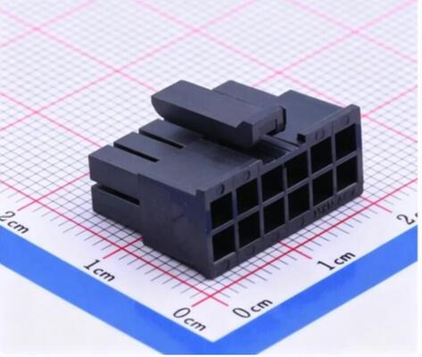 43025-1200 65W الشحن السريع 4K HDMI 1000M Ethernet USB 3.2 الحاجز المعدني الرقيق متوافقة واسعة التوصيل واللعب مركز